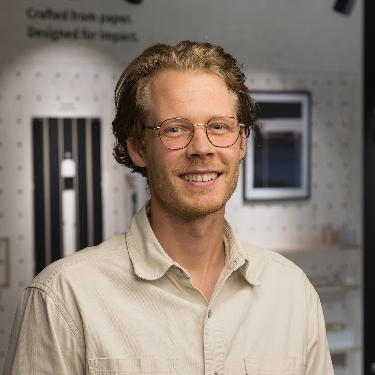https://www.fagerhult.com/cdn-cgi/image/quality=80,onerror=redirectPortratt Niclas_citat2.jpg